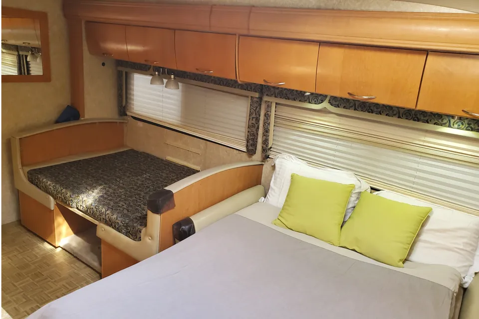 MERCEDES  SPRINTER " DORADO " Class C