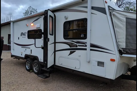 Richard's Rockwood Roo 233S Hybrid