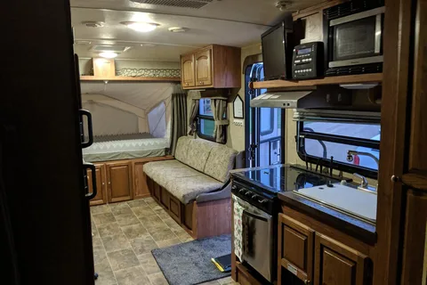 Richard's Rockwood Roo 233S Hybrid