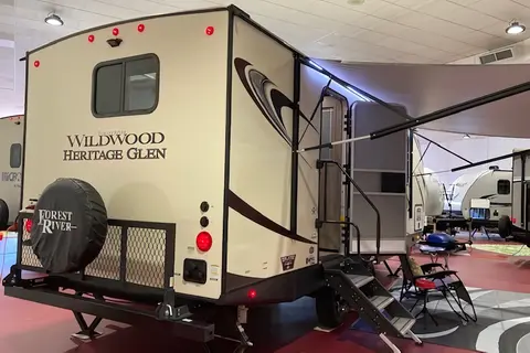 KAREN & CHRIS'S Forest River HERITAGE GLEN Travel Trailer