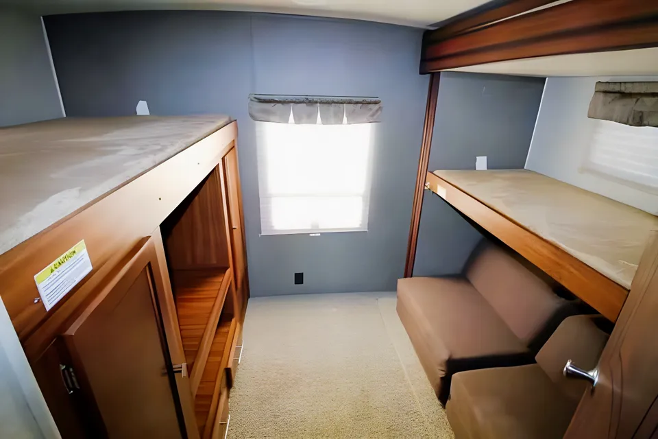 The Rest Nest - Mallard M33 Travel Trailer