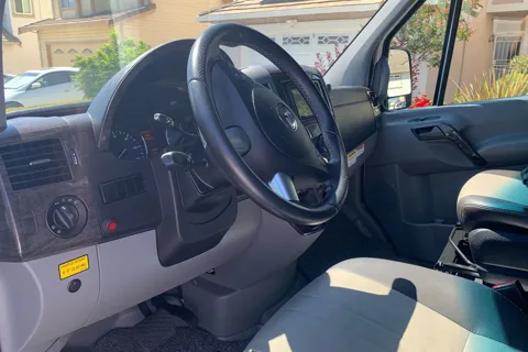 2019 Mercedes 19' Sprinter for Two - Super Clean