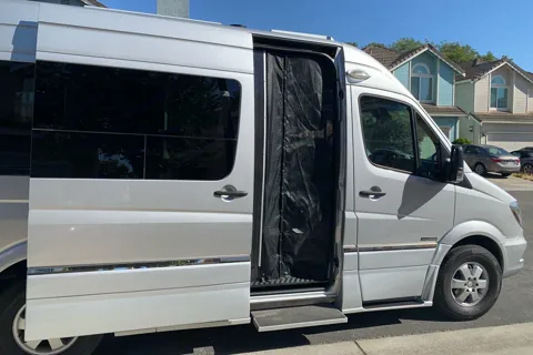 2019 Mercedes 19' Sprinter for Two - Super Clean