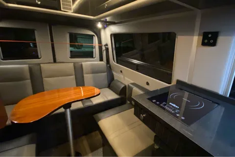 2019 Mercedes 19' Sprinter for Two - Super Clean