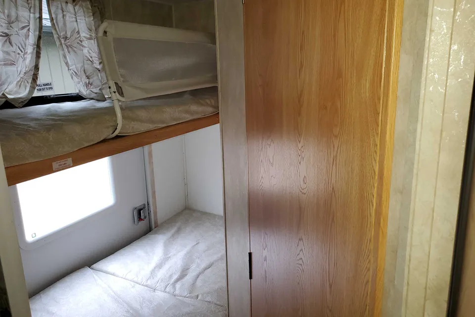 Shawn's Sunnybrook 270BHE Travel Trailer