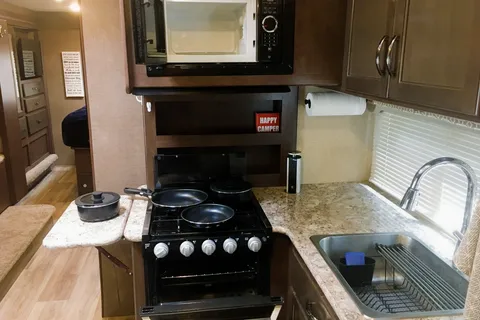  2019 Thor Motor Coach Freedom Elite 30fe Class C