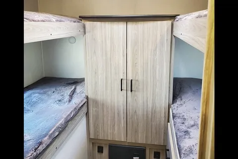 Frank's Family Fun Zone Keystone 2022 Travel Trailer