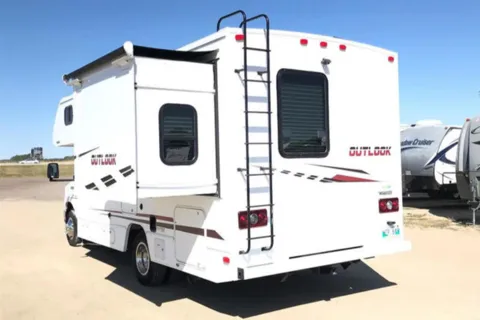 *NEW* Winnebago Outlook