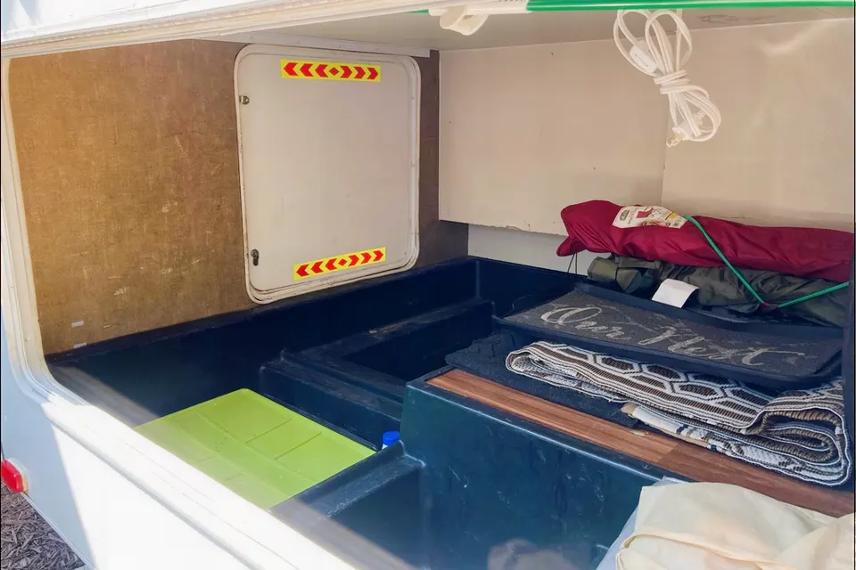 “Scout” the RV “Campin’ Cozy” + WiFi