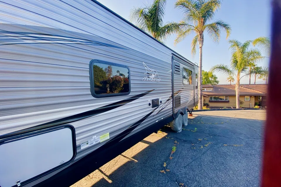 Phil's Travel Trailer bright and roomy