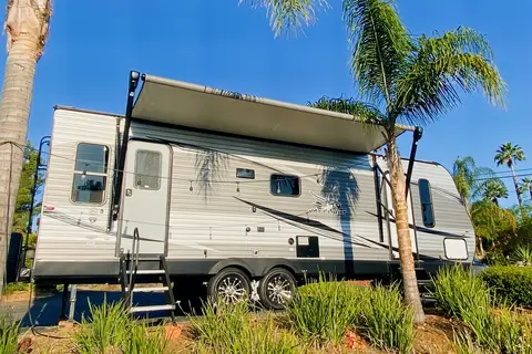 Jayco Panoramic views, Military base access