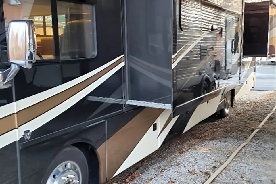 Watchorn's Thor Motor Coach Miramar 34.4 Class A