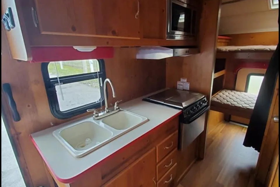 Cozy Vintage family friendly Cruiser !
