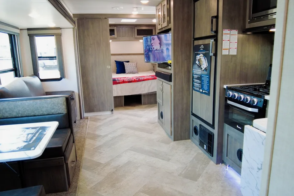 Stephen's 2021 East to West Alta 3150KBH, a bunkhouse