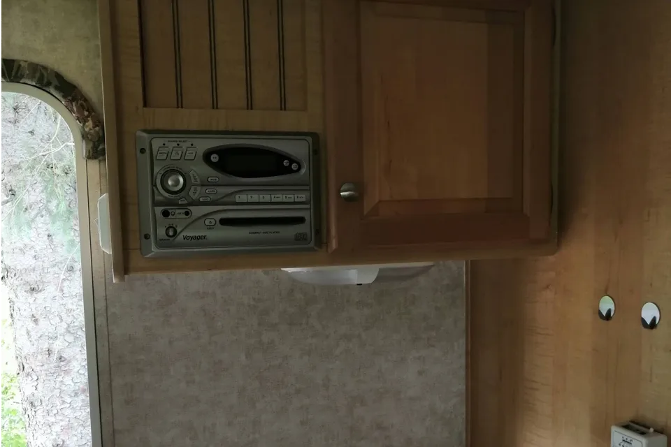 Laura's Trailbay 21FD Travel Trailer