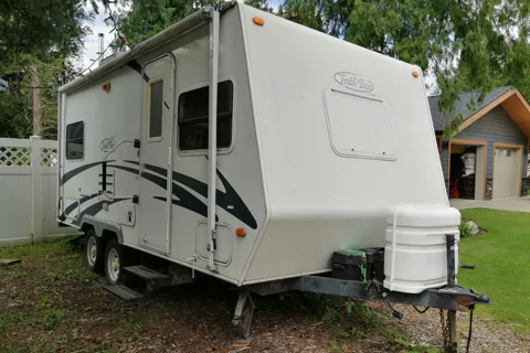 Laura's Trailbay 21FD Travel Trailer