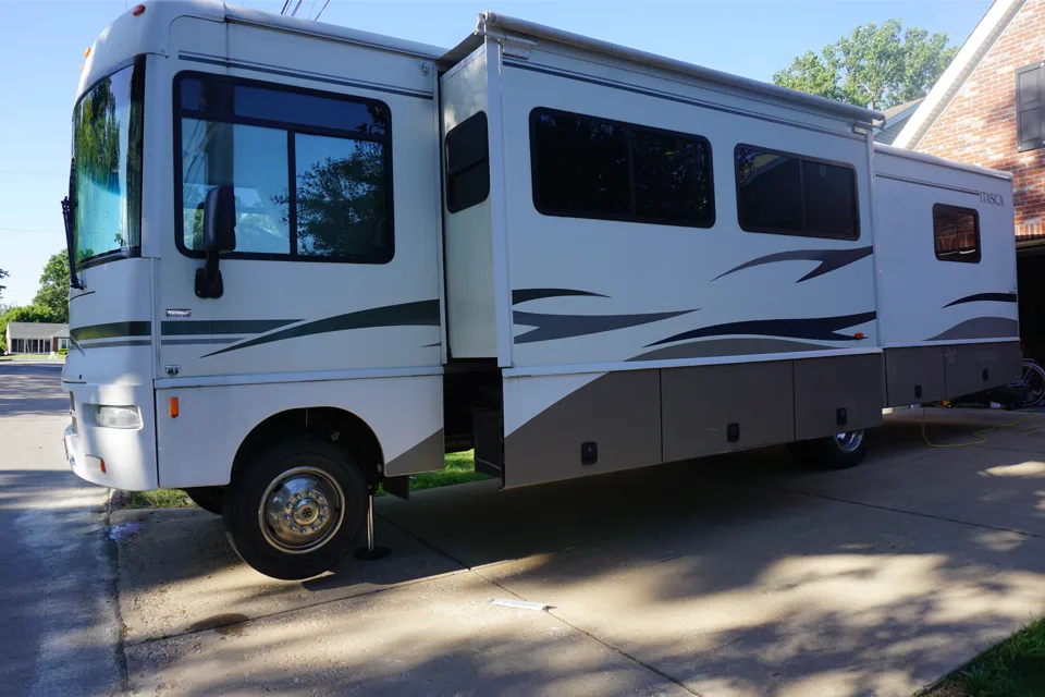 Joy the RV (Completely Renovated Class A)