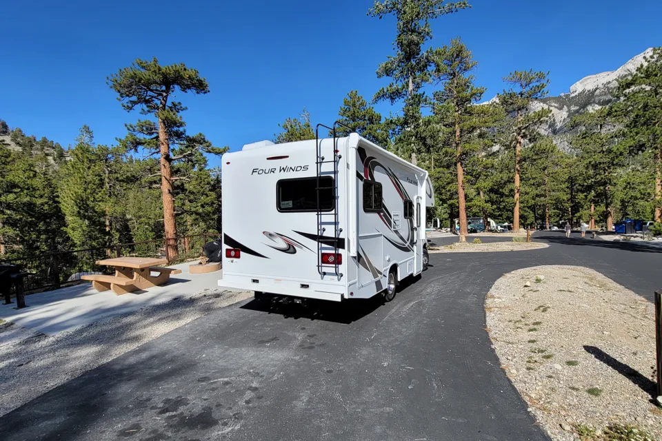 ALL-INCLUSIVE Brand New 2021 Thor Motor Coach Four Winds 22E Class C