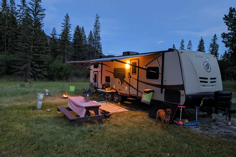 Hoglo's Evergreen Ever-lite Travel Trailer