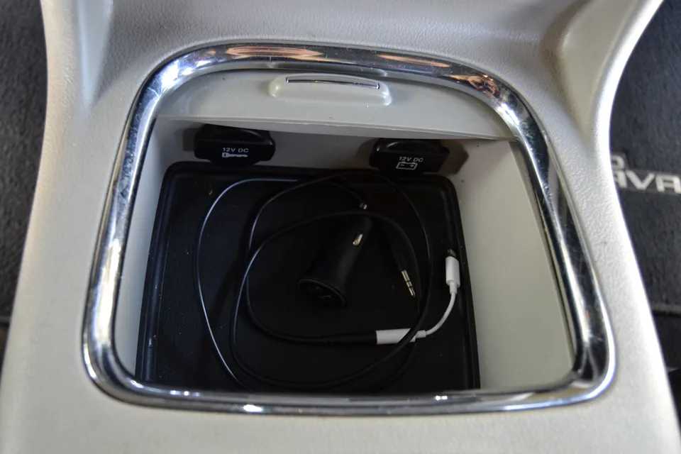 Fuel Efficient, Easy to Drive Campervan! Seats/Sleeps 4 adults, 5 w/kids!