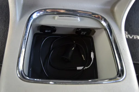 Fuel Efficient, Easy to Drive Campervan! Seats/Sleeps 4 adults, 5 w/kids!