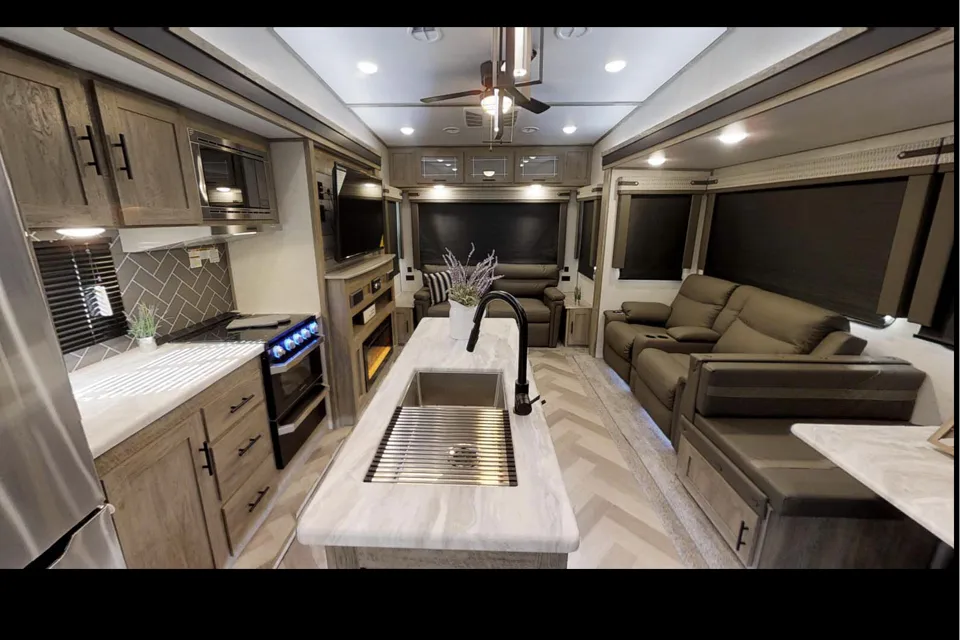 Rick 's Forest River Wildwood Heritage Glen LTZ Fifth Wheel