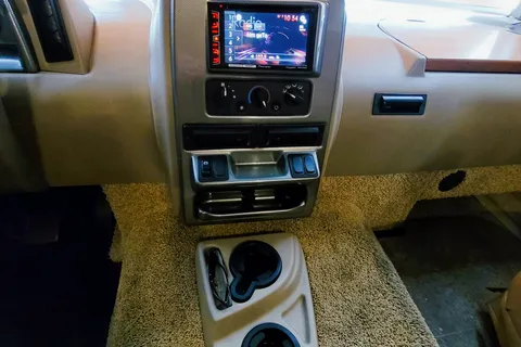 Conor's Winnebago Vista Class A