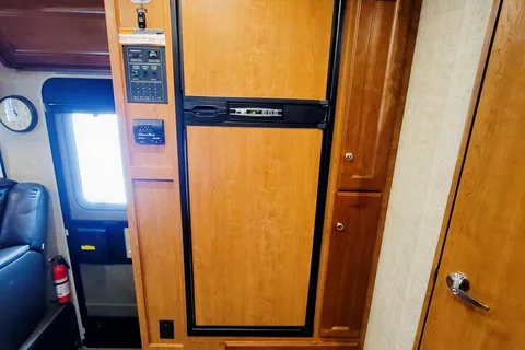 Conor's Winnebago Vista Class A