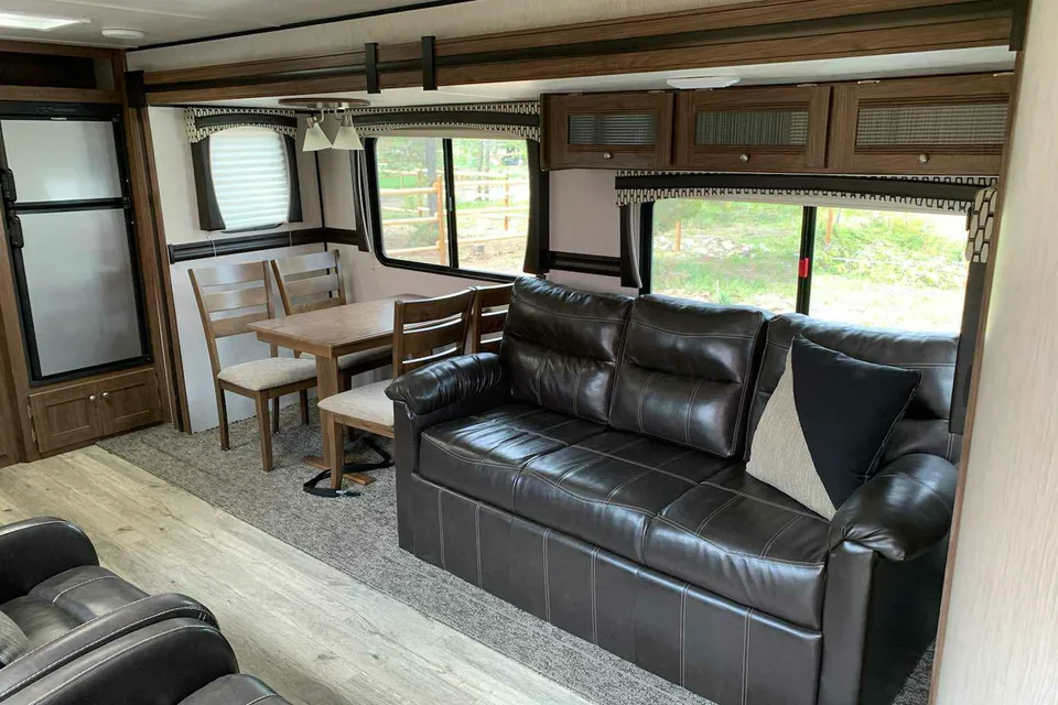 Similkameen 's  NEW  Heartland Prowler 29RKS Travel Trailer