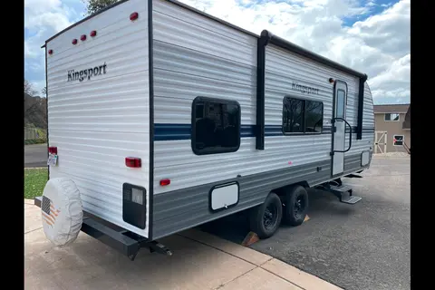 Spacious Clean New 27' Ultra-Lite Travel Trailer