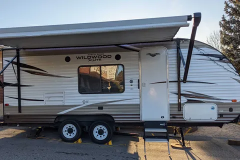 Gloria's Forest River Travel Trailer
