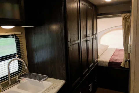 “KODY” Kodiak Dutchmen RV Kodiak Ultra-Lite  Hybrid