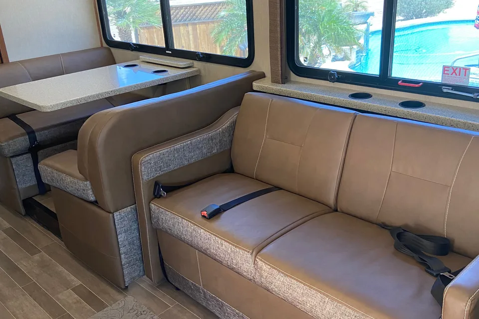 Karen's Fleetwood Flair Class A