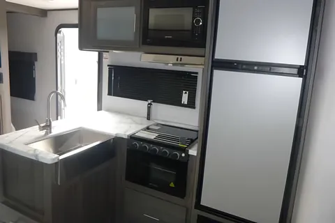 Dejong Kodiak 283BHSL Travel Trailer