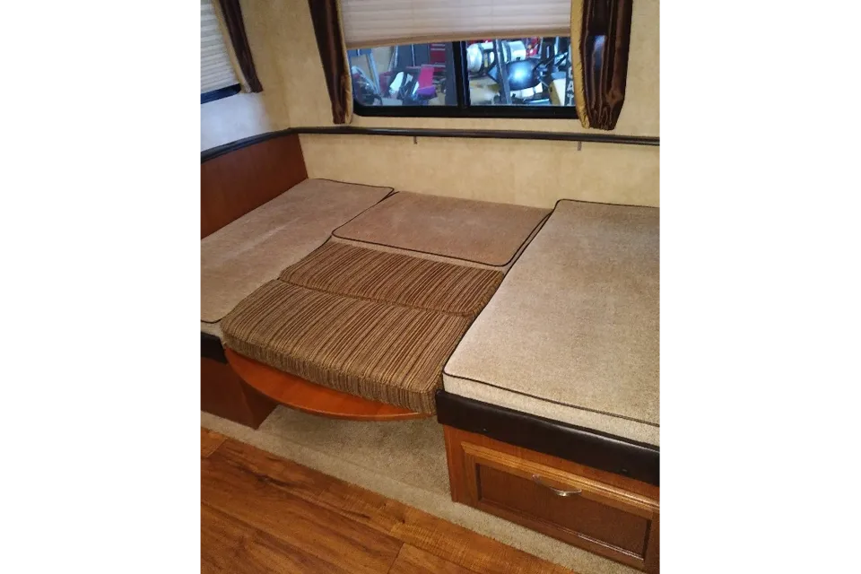 Forest River Wildwood 31KQBTS Travel Trailer