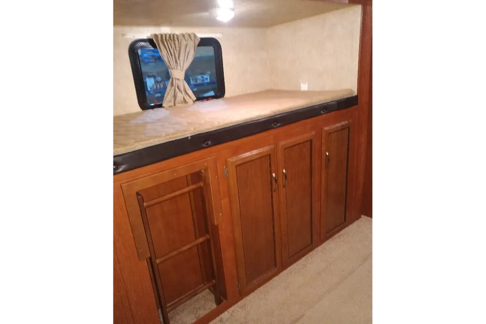 Forest River Wildwood 31KQBTS Travel Trailer