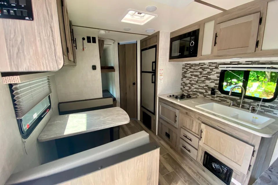 Karly's Super stunning new RV