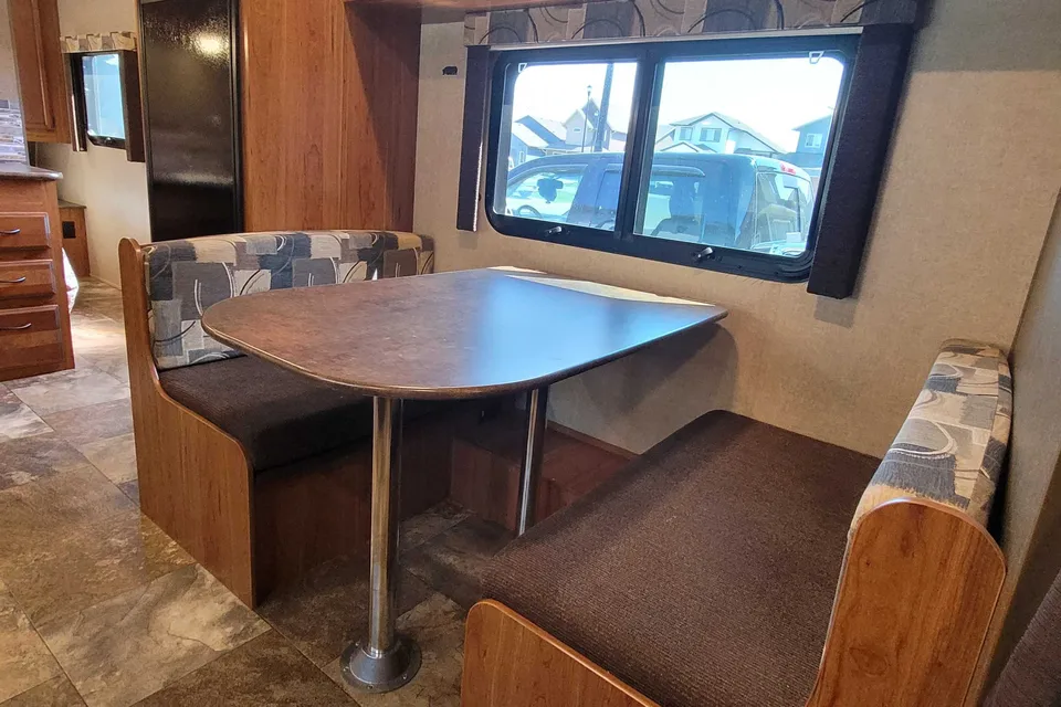 Starcraft Launch Ultra Lite Travel Trailer