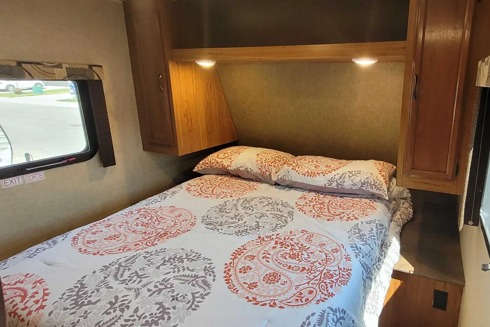 Starcraft Launch Ultra Lite Travel Trailer