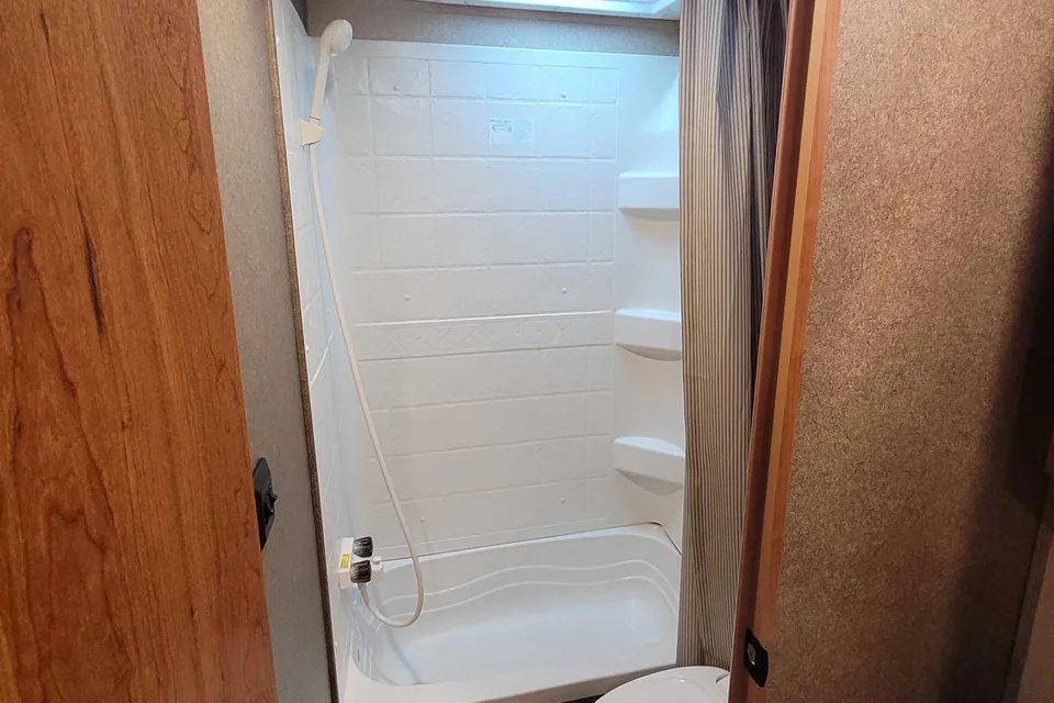 Starcraft Launch Ultra Lite Travel Trailer