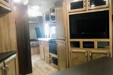 Sean's Jayco Jayfeather  Travel Trailer