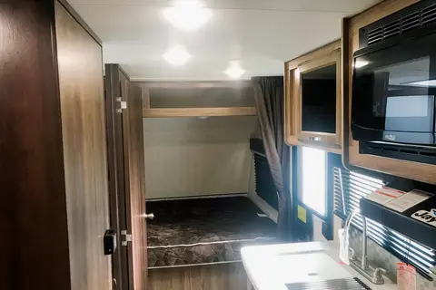 Sean's Jayco Jayfeather  Travel Trailer