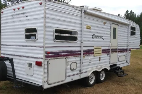 26.5 ft Kit Companion Fifth Wheel - All Inclusive Rental - Everything you need in Included!