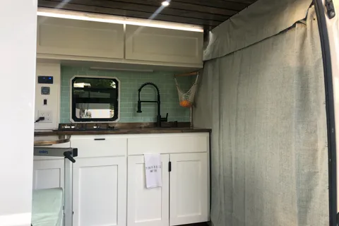 Yosemite 2500 Bessie the Promaster w/ 900W Diesel