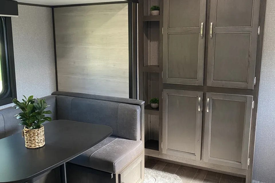 Great American RV's Jayco Jay Flight SLX 284BHS
