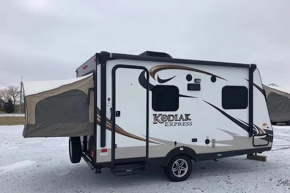 Dutchmen Kodiak Express 172 E Hybrid