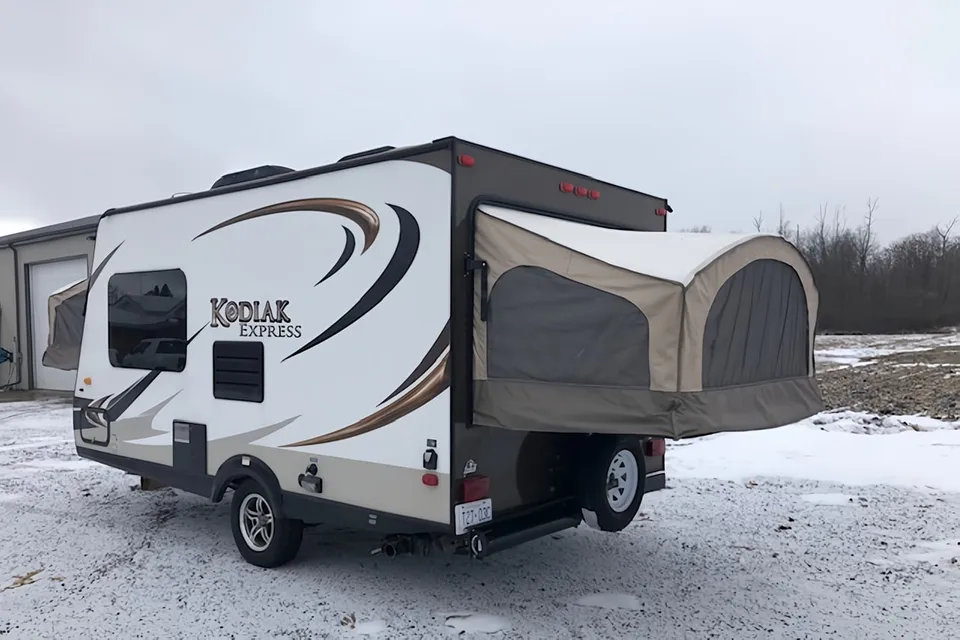 Dutchmen Kodiak Express 172 E Hybrid