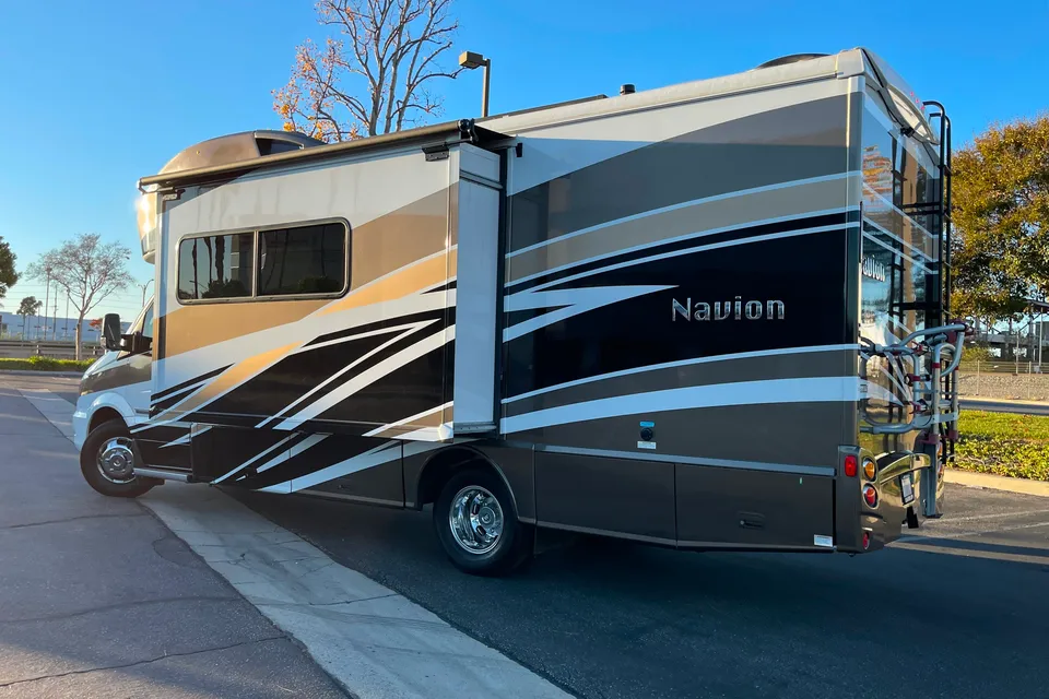  2016 Itasca Navion 24J A&H DIRECT RV RENTALS