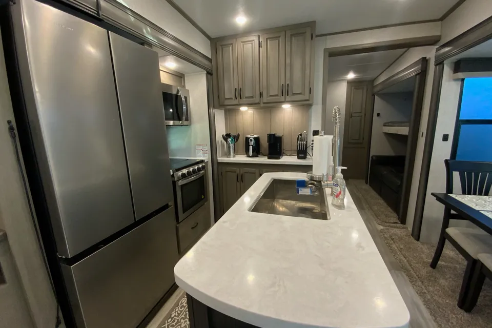 2 Full Baths and Separate Bunkhouse