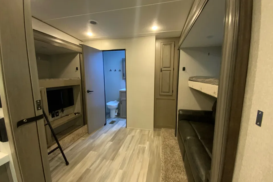 2 Full Baths and Separate Bunkhouse